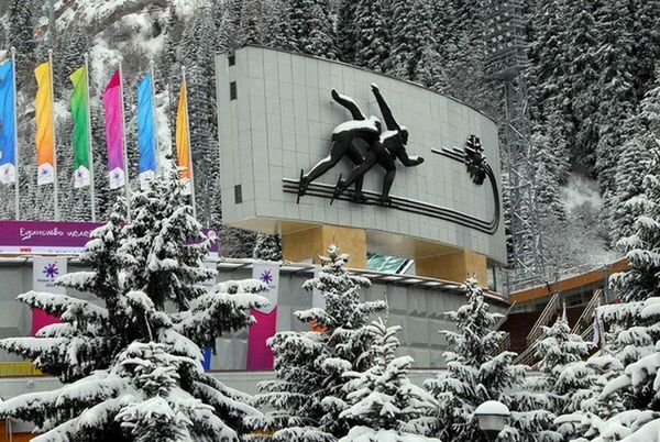 Легенды сыграют на Медеу!