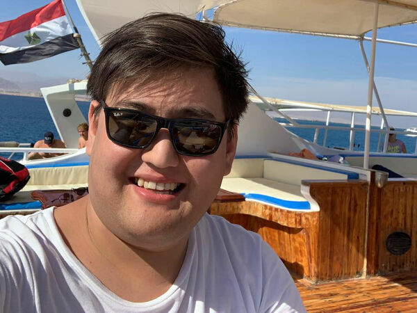 Жулик с крайнего сервера