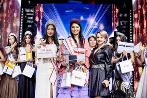 Очарована, коронована