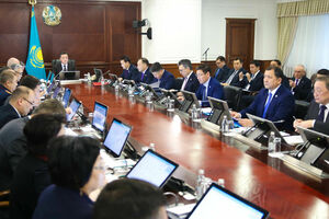 В апреле правительство подготовит проект уточнения бюджета – Смаилов