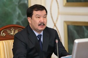 Мажилис продлил полномочия Даулбаева на посту члена Конституционного совета