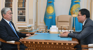 Досаев проинформировал Токаева о ситуации на финрынке и мерах по обеспечению стабильности