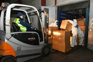 Фонды Alibaba и Джека Ма передали Казахстану медицинские средства защиты