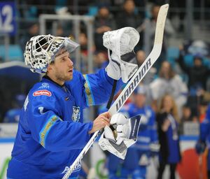 Столичный клуб может остаться без вратарей