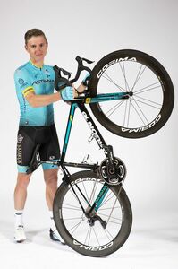 Тройка лидеров