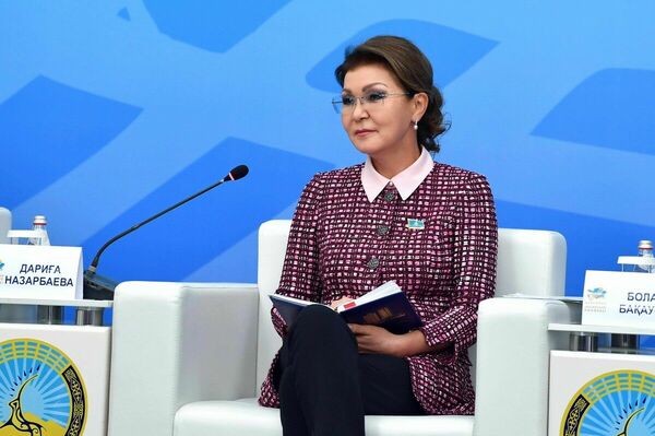 Она не пела в общем хоре