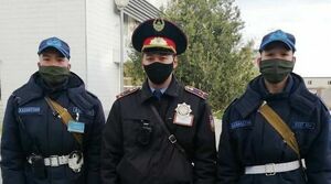 Брось оружие!