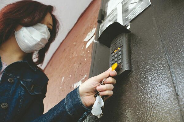 С квартиры по тиынке…