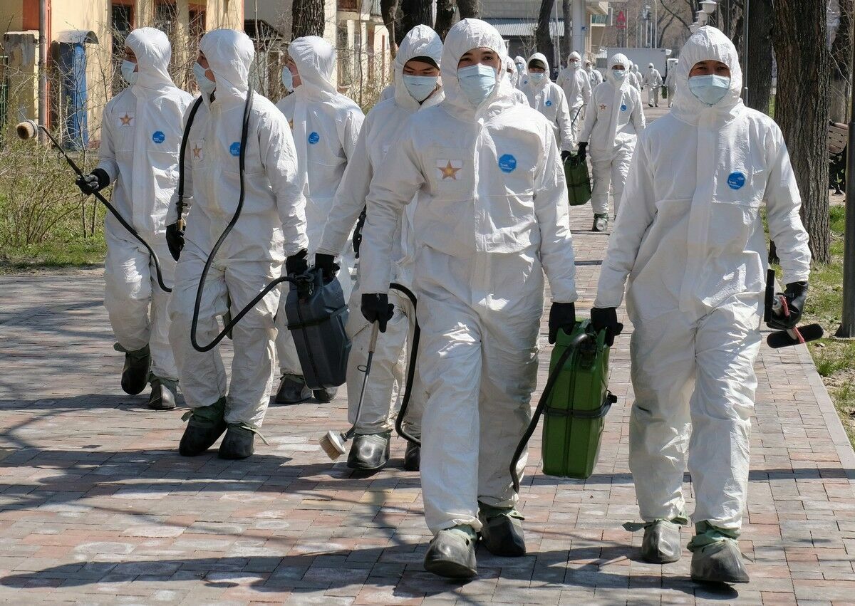 В бой с COVID-19 идут военные