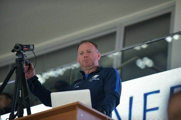 Им сверху видно всё