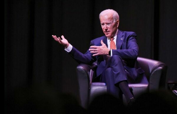 Осторожный политик с неосторожными заявлениями