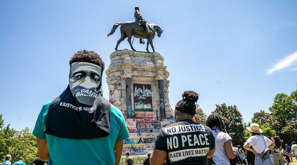Монументальные протесты