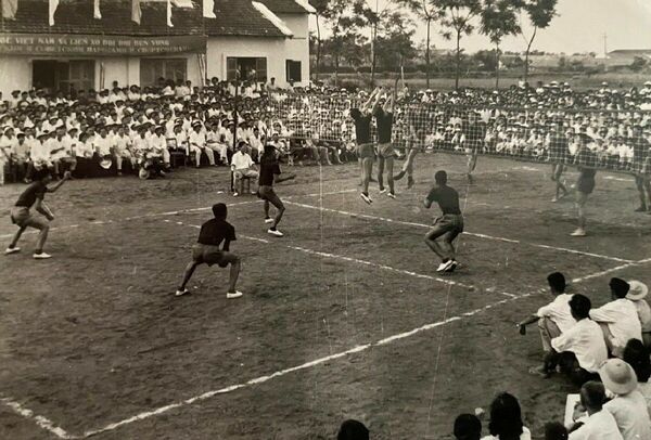 Как Илья Муромец  в волейбол играл