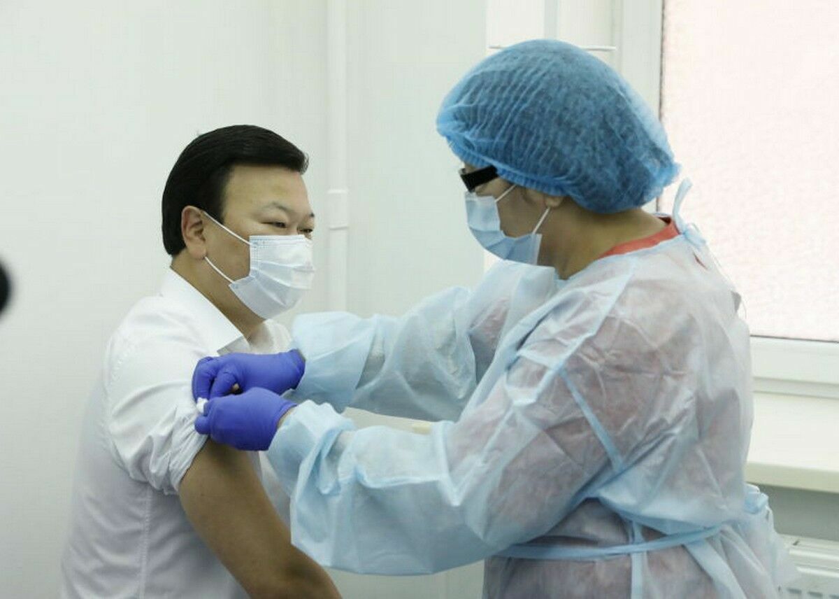 Вакцина для министра?