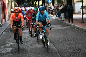 Не бросил товарища