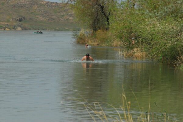 С водой покончить нам бы счёты…