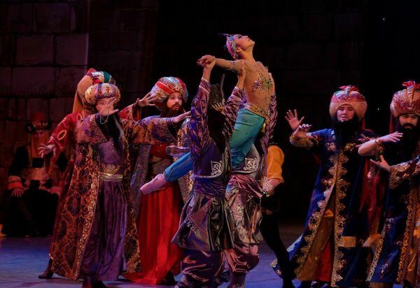 “Корсар” отправляется  в плавание