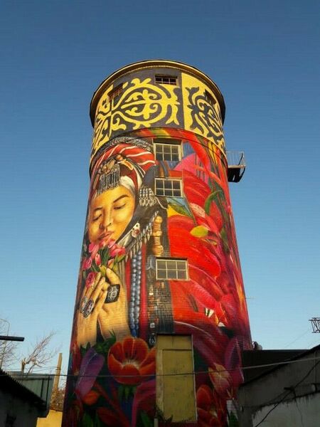 Просто сносит башню