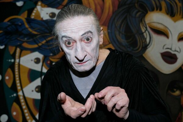 Без лишних слов