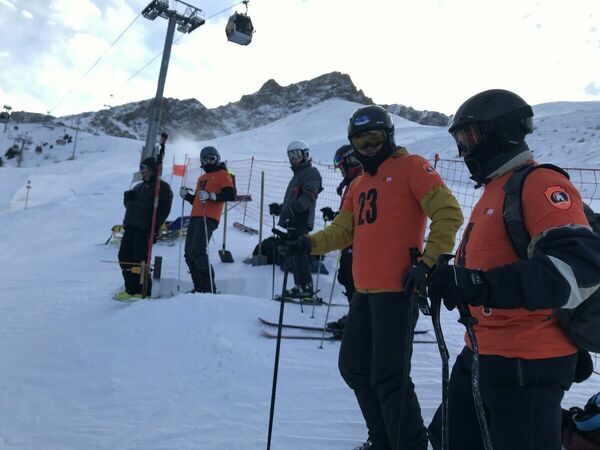 По горным склонам с ветерком