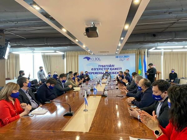 Кто пойдет в мажилис от партии "Ак жол"?