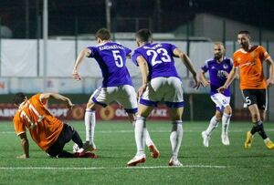 Денег нет, но вы играйте!