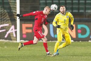 Зачем кому-то наши горе-футболисты?..