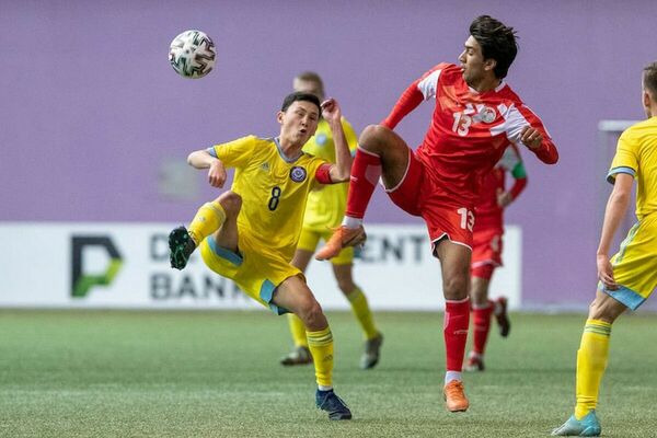 Без мата наш футбол  смотреть невозможно