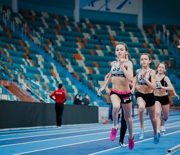 Молодёжь обновила спорткомплекс