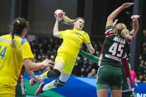 Выйдут  на замену