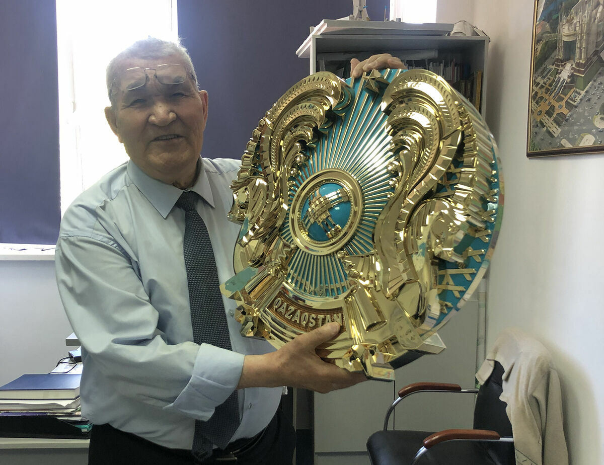 Тайна рогов и крыльев: в чём истинный смысл герба Казахстана