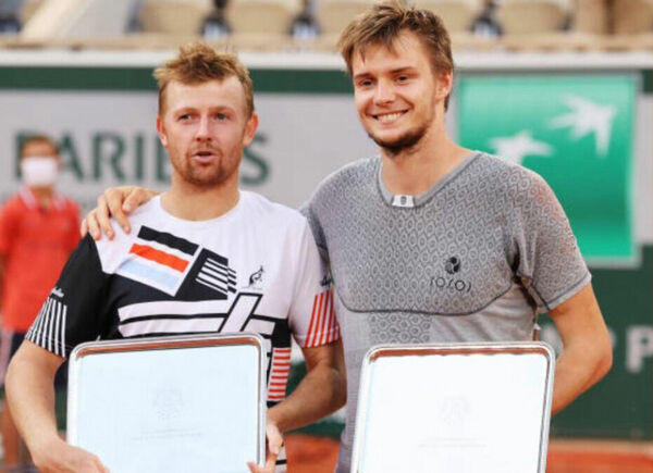 Пара, взорвавшая Париж