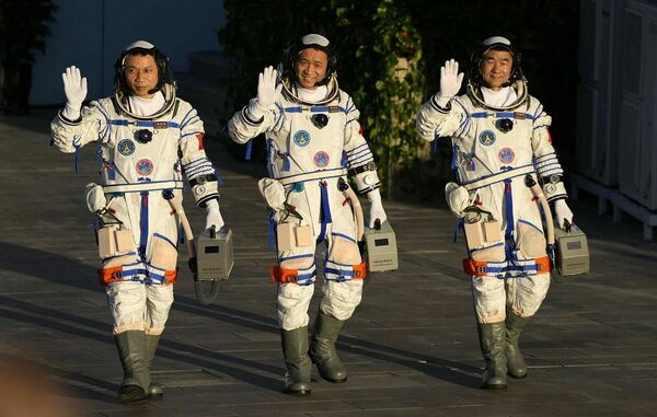 Китай расширяется в космос