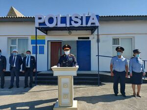 Не выходя  из дома