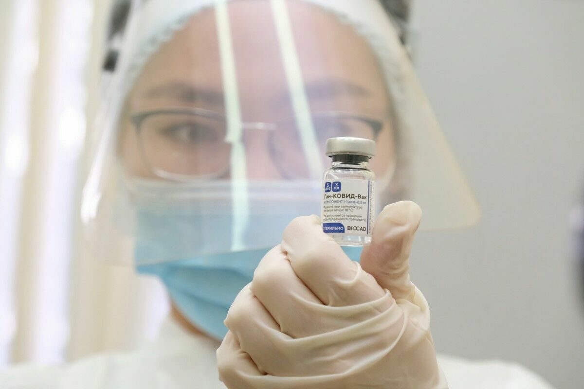 Уговоры кончились - уколись или... увольняйся