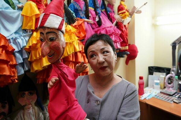 Взгляд за ширму