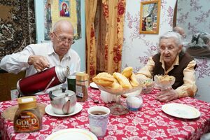 “А вообще,  вы попали  в логово  вымирающего динозавра...”