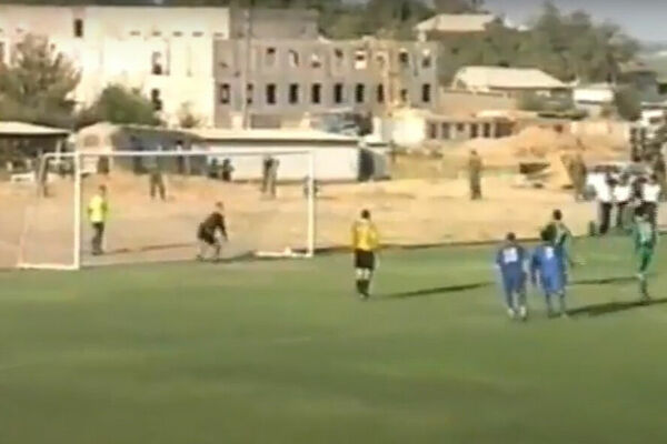 Прыгучий кайсаровец