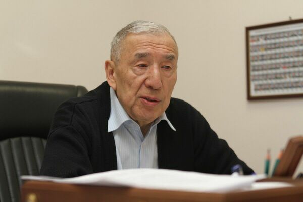 Каирбек СУЛЕЙМЕНОВ, генерал-полковник: Бегать по кабинетам и решать свои проблемы - это не по мне