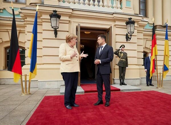 Канцлер вам не гетман