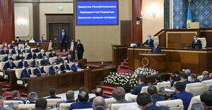 Поручения - чиновникам, деньги - народу