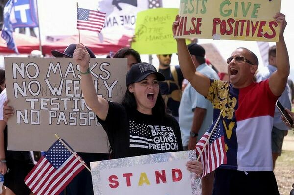 Идёт война вакцинная