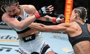 Между ними, девочками