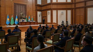 Касым-Жомарт Токаев и Гурбангулы Бердымухамедов провели брифинг для представителей СМИ