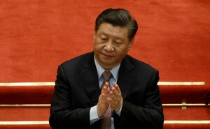 Си приравняли к Мао и Дэну