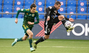 Без интриги