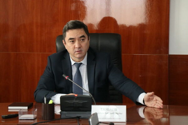 Заранее  не подставляют