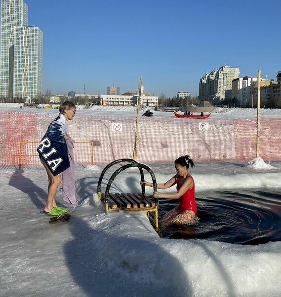 Роман со льдом