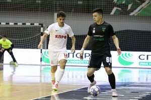 Впрягся  за “коммунистов”