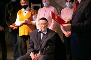 Долгих лет вам, наш милый ЮрБор!